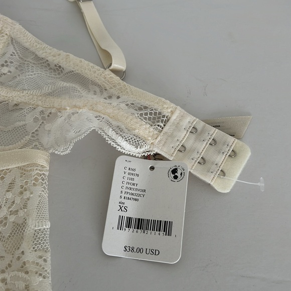 NWT Set Free People Intimately, Last Dance Lace Bralette and Brief size XSmall - Picture 6 of 7